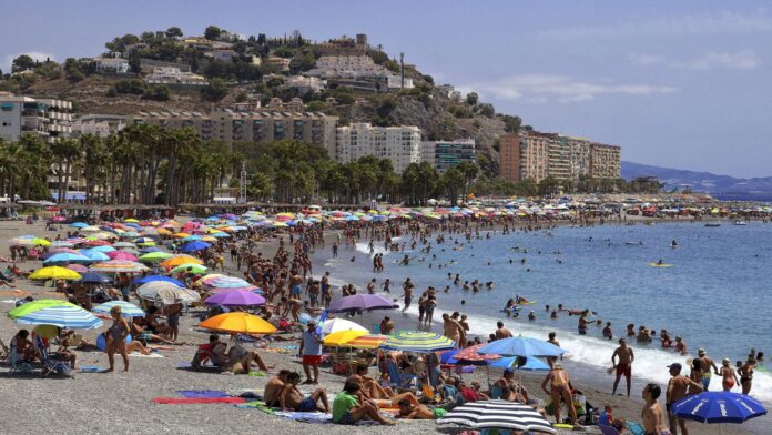 Ciudades que están de moda en la costa de España para comprar una segunda residencia